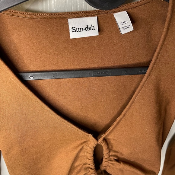 Aritzia brown long sleeve cropped - Picture 3 of 5